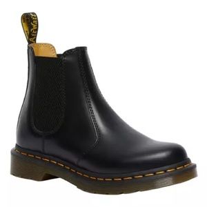 Dr Marten's Chelsea Boot 2976